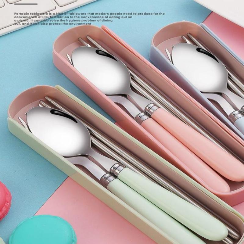 Stoviglie portatili per studen - Weaning Spoon Set recensione e prezzo
